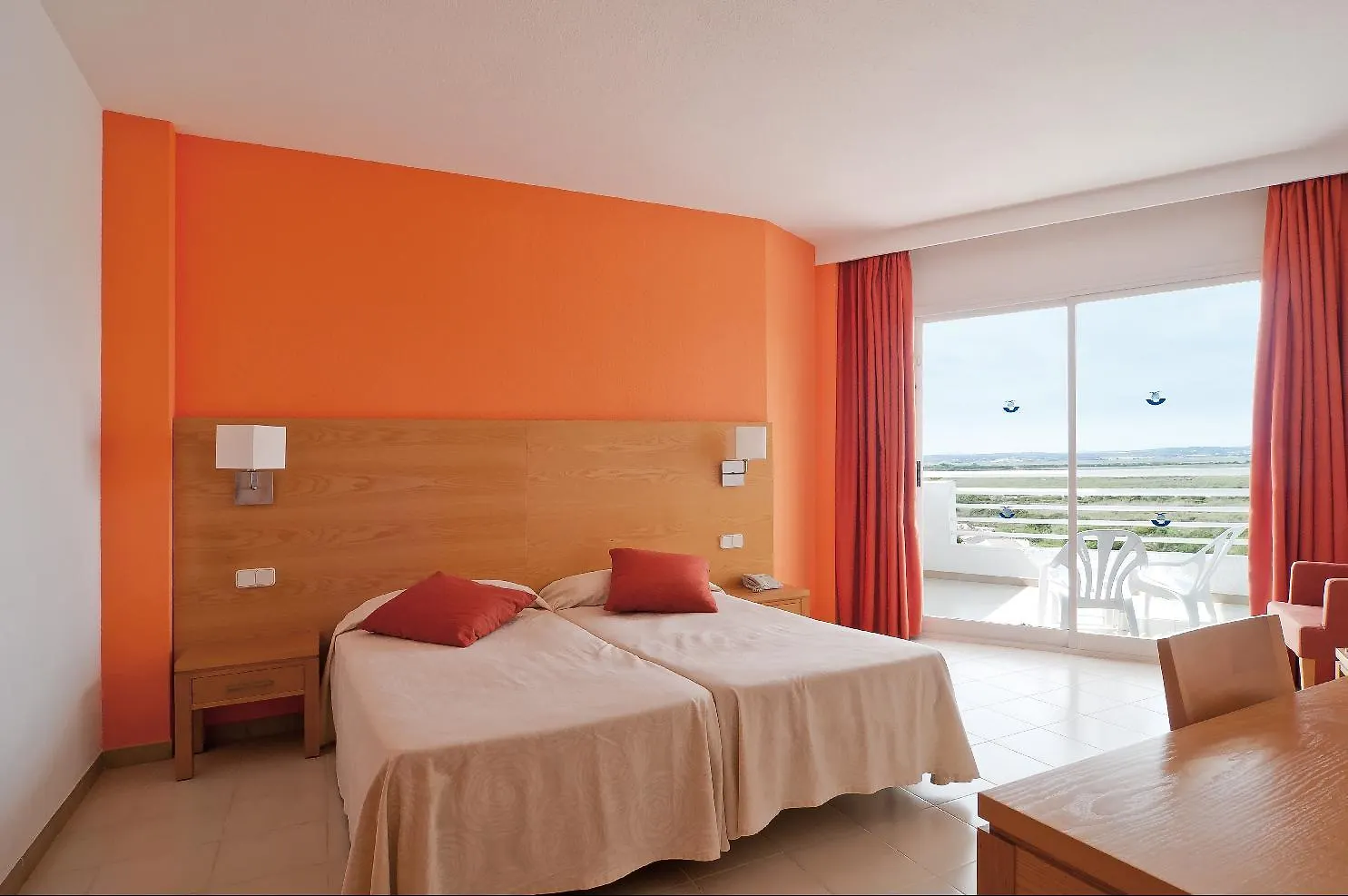 Eix Lagotel Apartamentos Muro